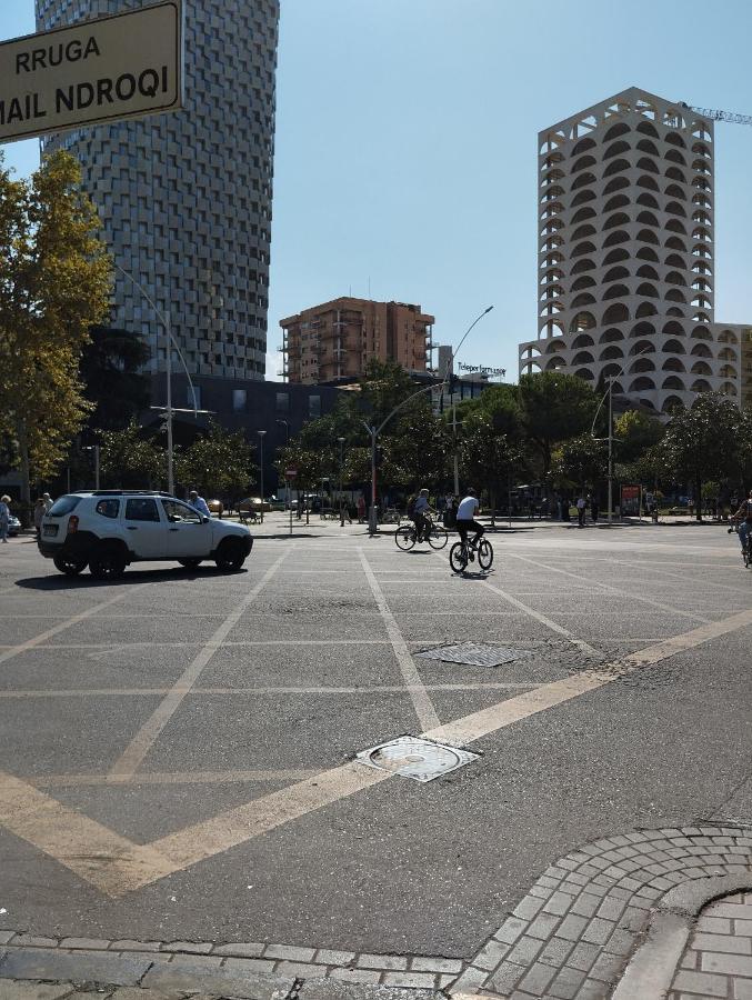 Bea City Center Apartment Tiranë Eksteriør bilde